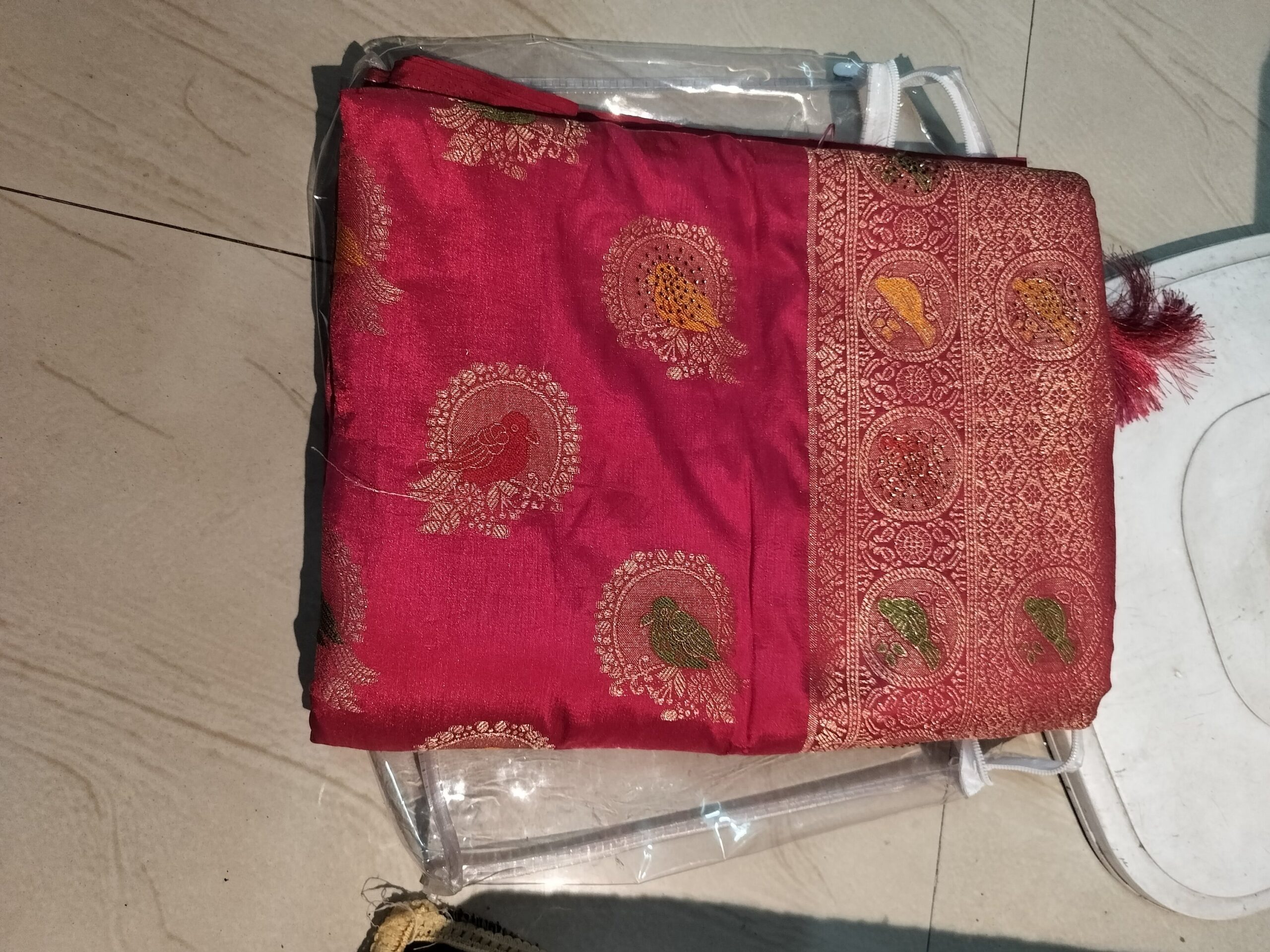 ProductExquisite Damini Silk Saree - A Timeless Blend of Tradition and Elegance - Image 4